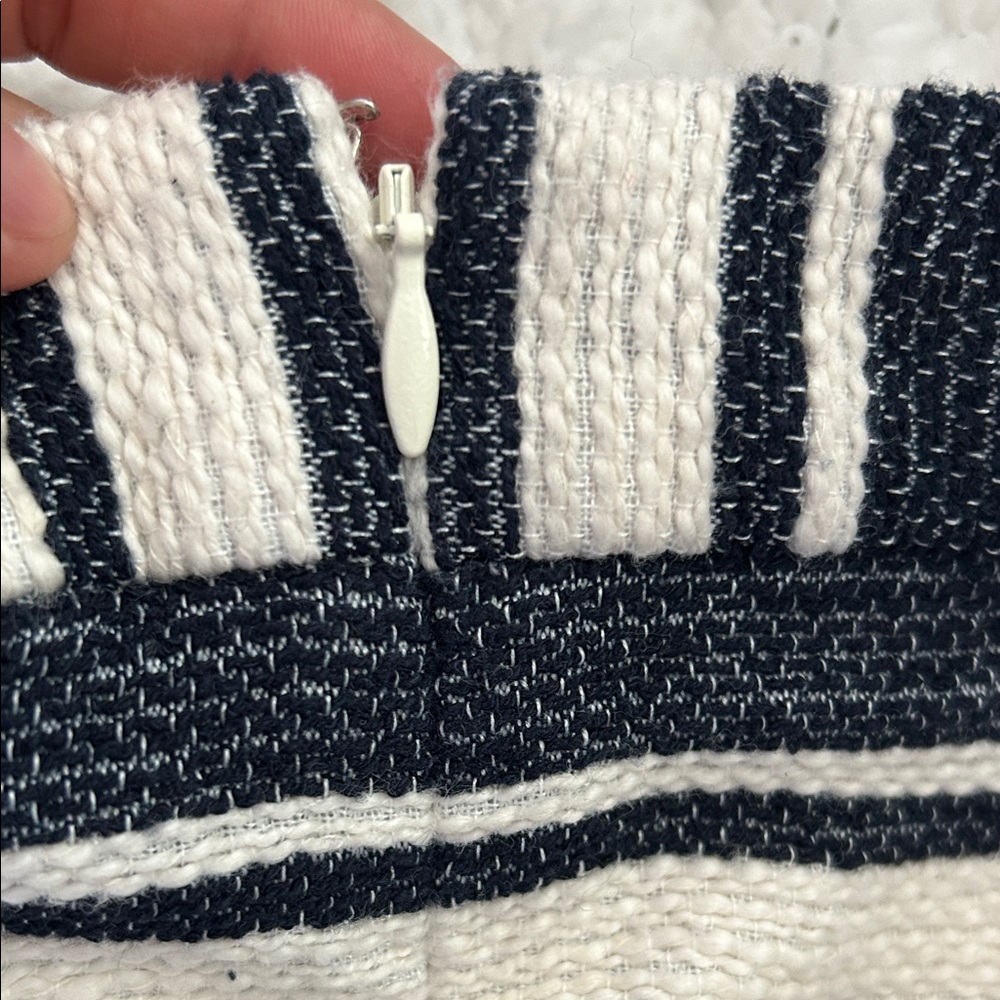 Banana Republic Blue and White Striped A-Line Skirt - Picture 4 of 5